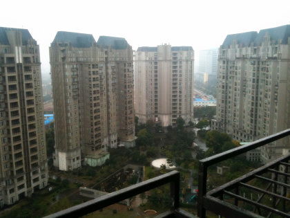 上海名都古北綜合評析 優(yōu)勢、不足及周邊房產經紀現狀